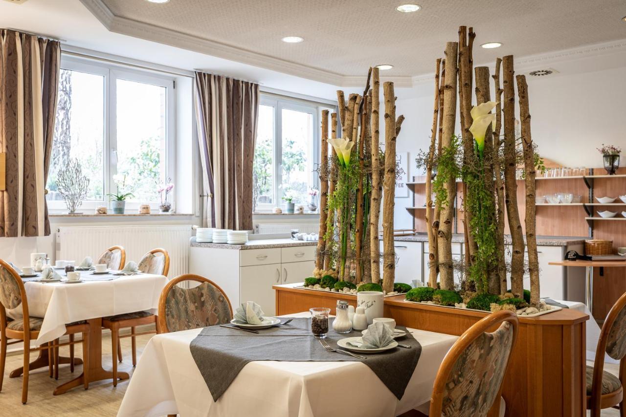 Hotel Pfaelzer Hof Braunschweig Bagian luar foto