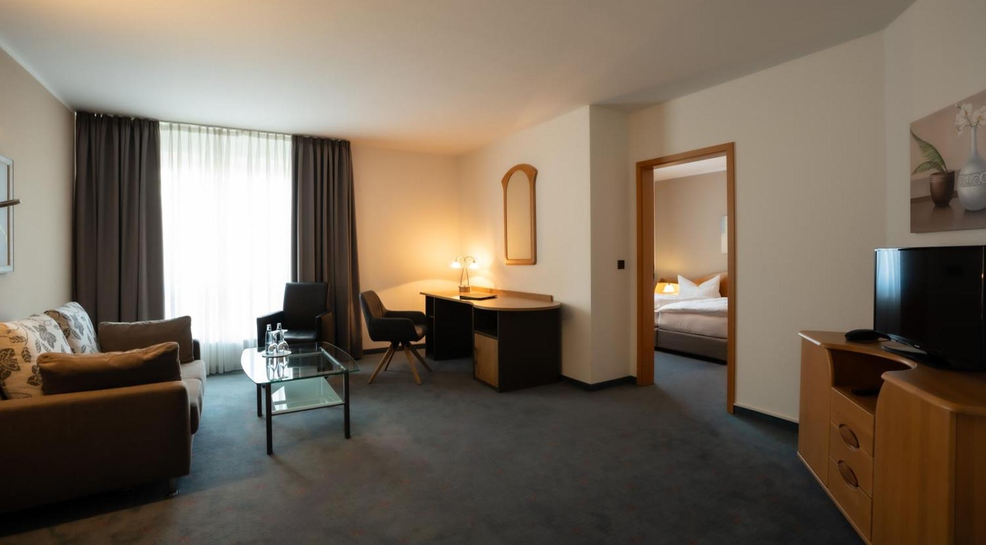 Hotel Pfaelzer Hof Braunschweig Bagian luar foto
