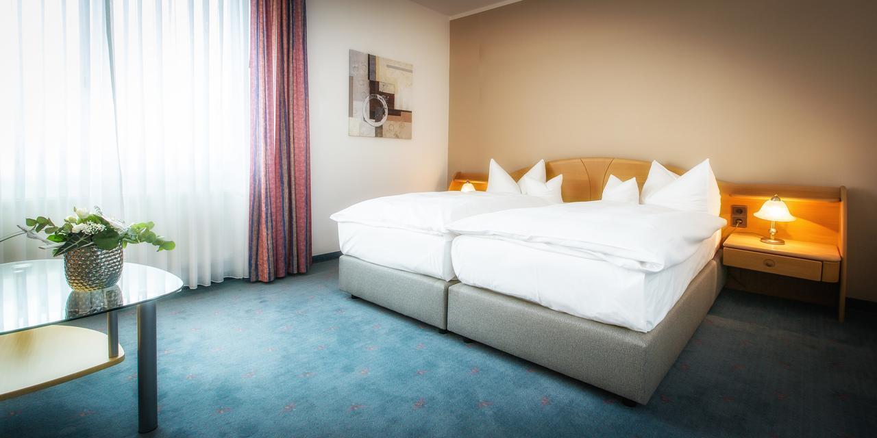 Hotel Pfaelzer Hof Braunschweig Bagian luar foto